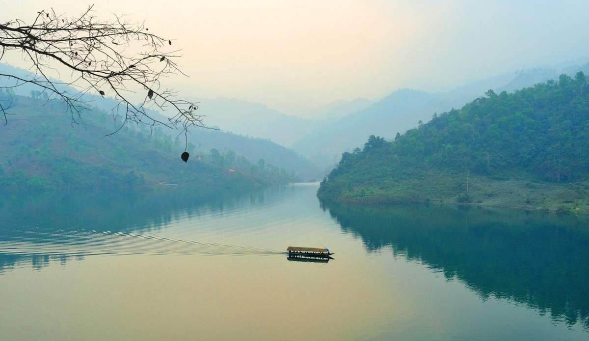 Hành trình khám phá Hồ Noong Hà Giang đẹp như tranh vẽ